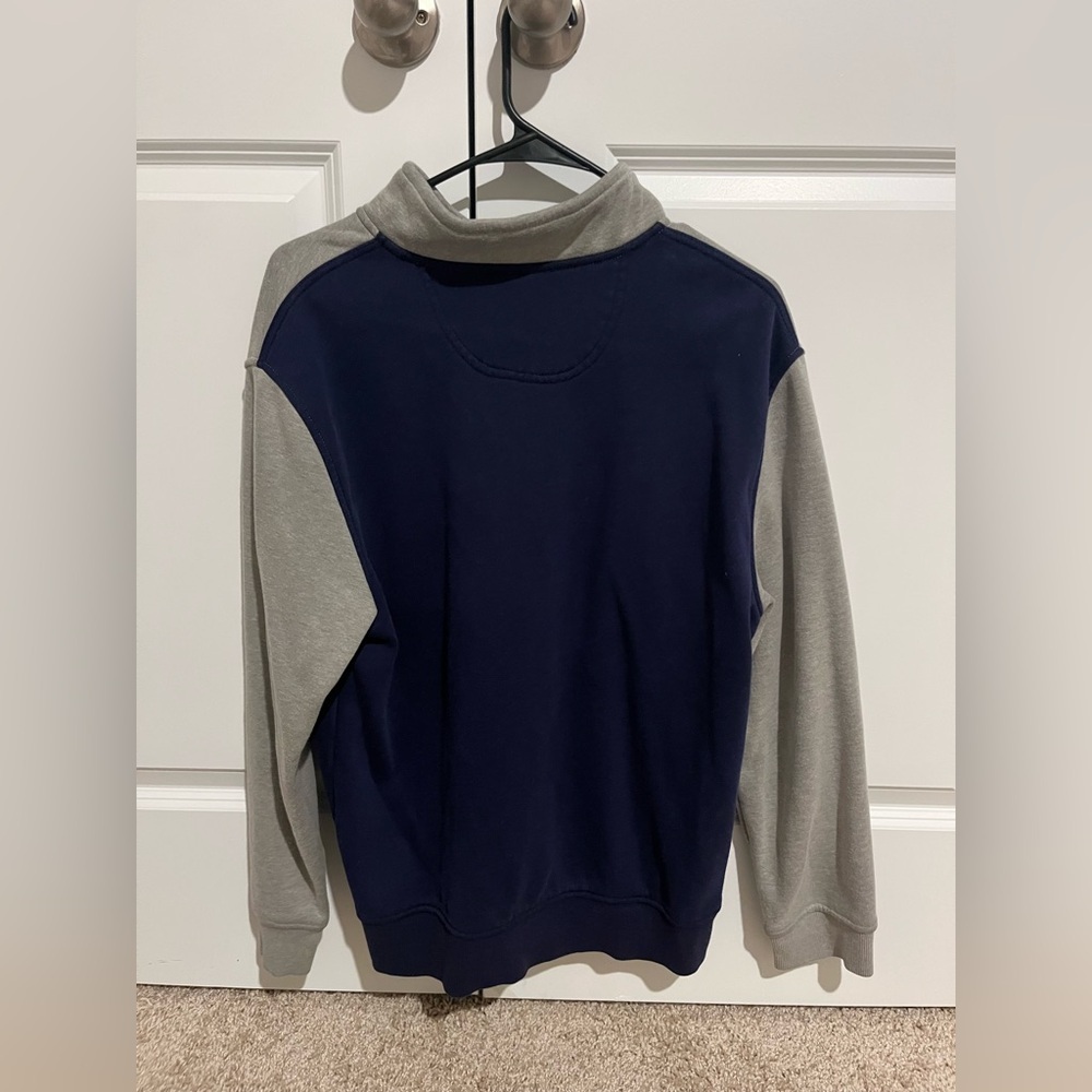 IZOD - Advantage Colorblock Quarter Zip Fleece Pullover - Men’s Size Medium - Picture 5 of 7